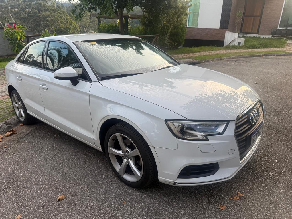 Audi A3 Sedan Branco