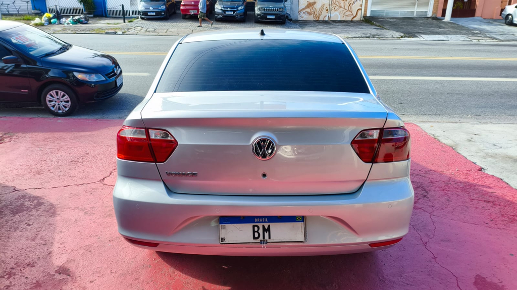Volkswagen Voyage Prata