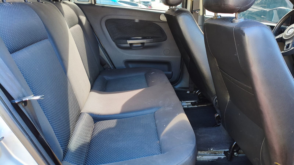 Volkswagen Voyage Prata