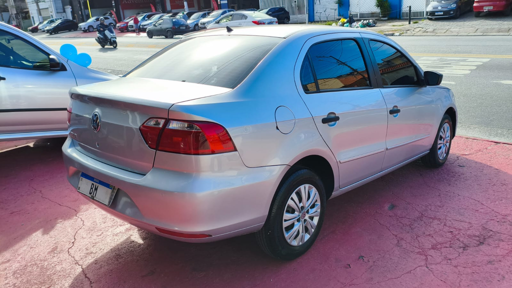 Volkswagen Voyage Prata