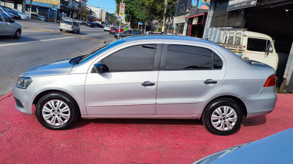 Volkswagen Voyage Prata