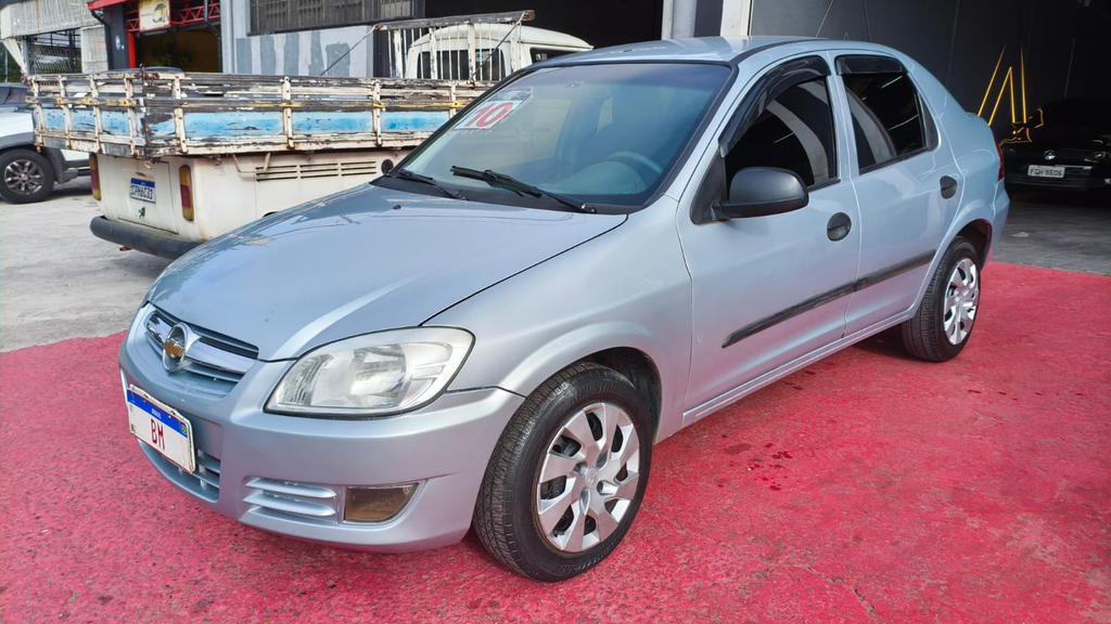 Chevrolet Prisma Prata