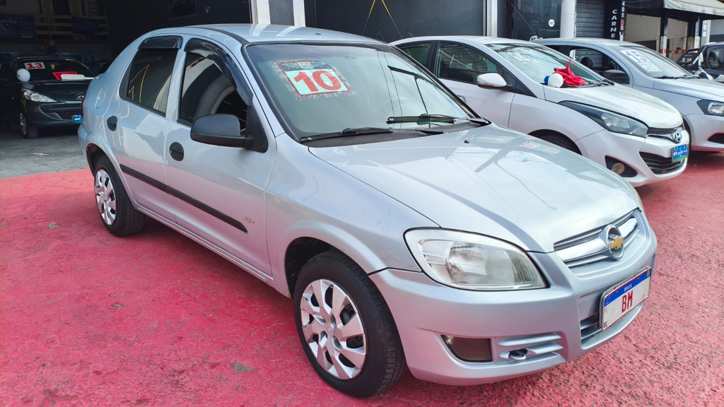 Chevrolet Prisma Prata