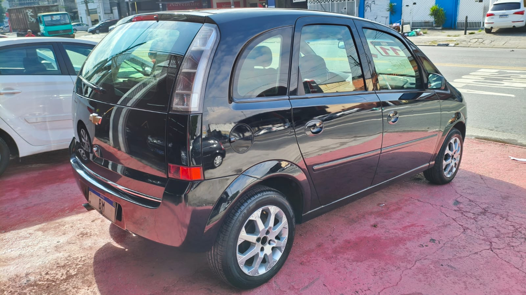 Chevrolet Meriva Preto