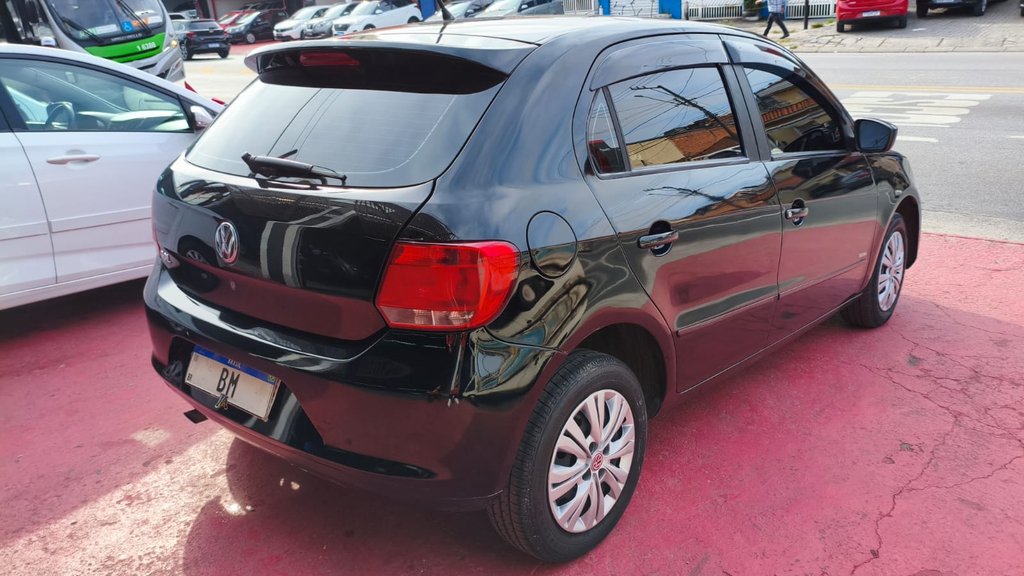 Volkswagen Gol Preto