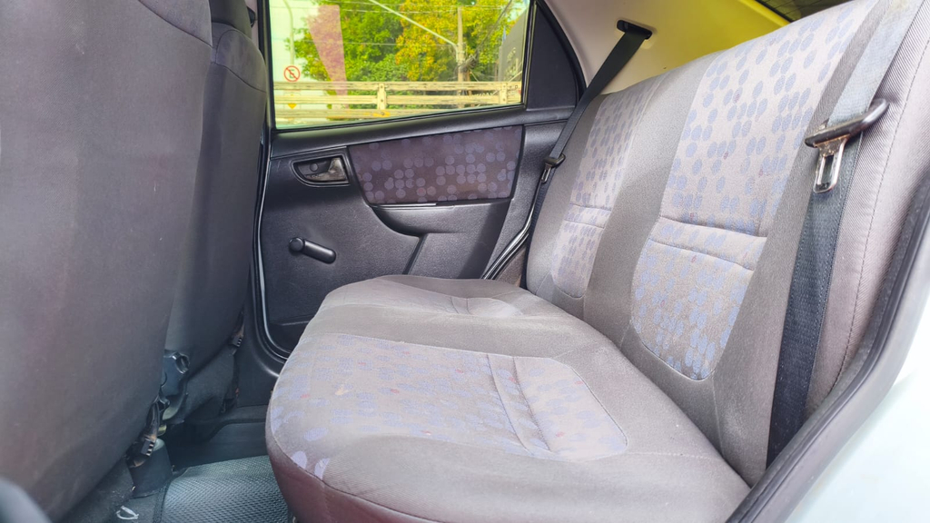 Volkswagen Gol Preto