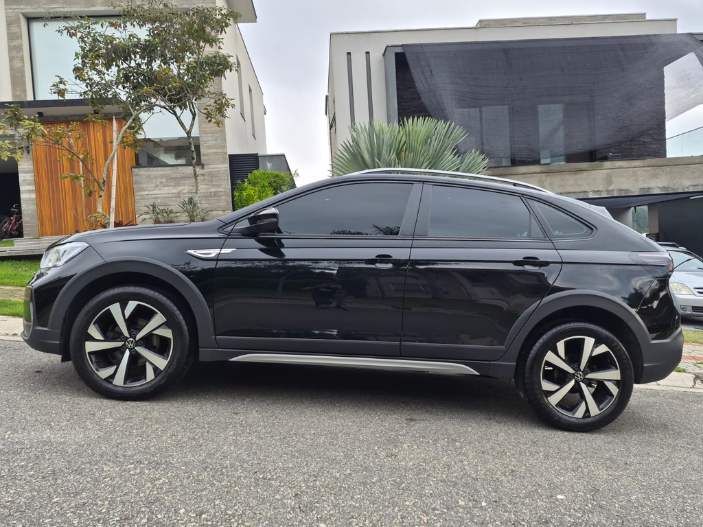 Volkswagen Nivus Cinza