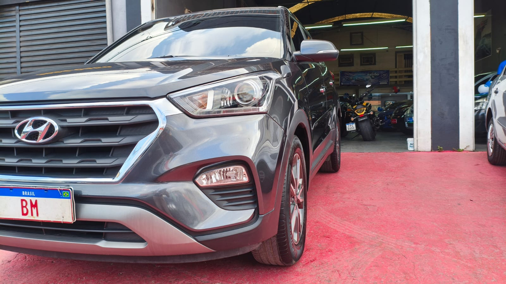 Hyundai Creta Cinza