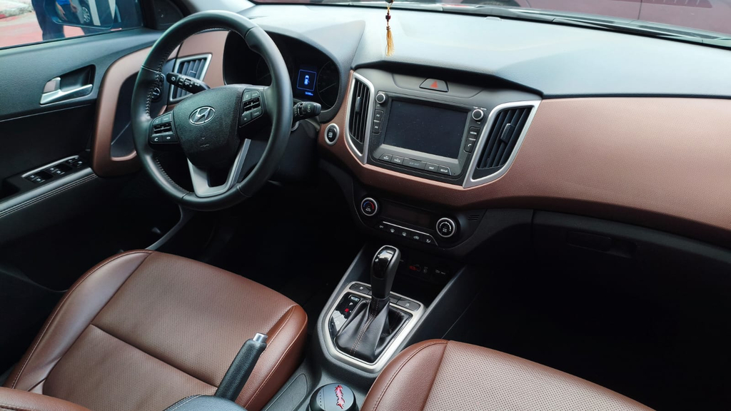 Hyundai Creta Cinza