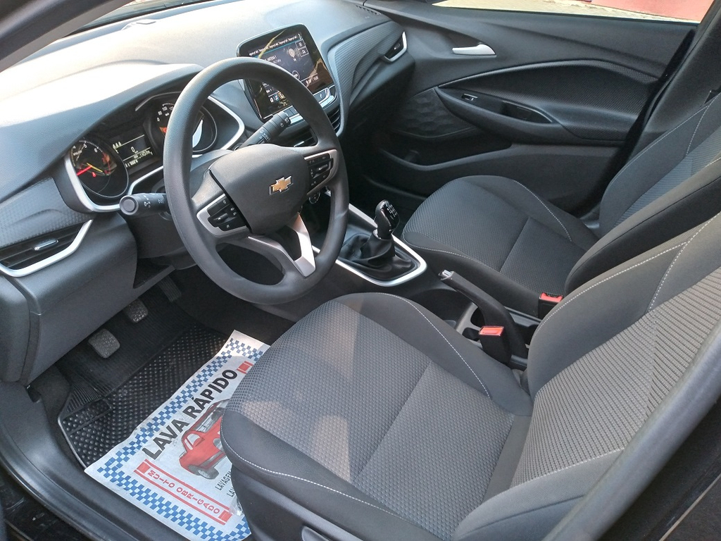 Chevrolet Onix Sedan Preto