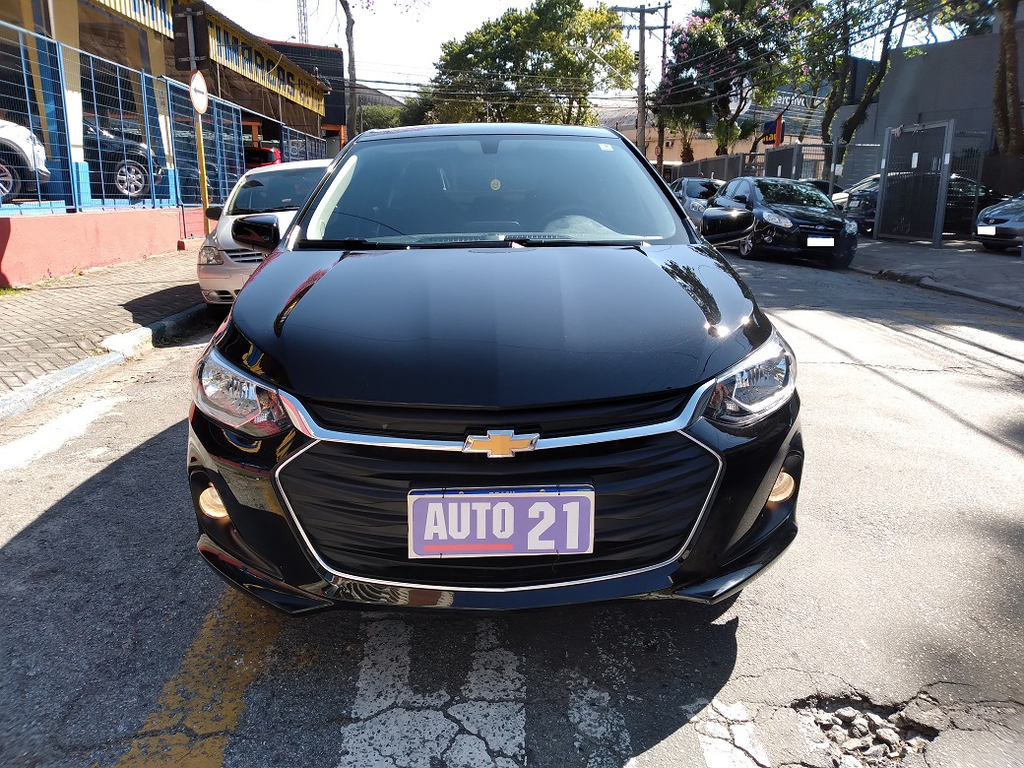 Chevrolet Onix Sedan Preto
