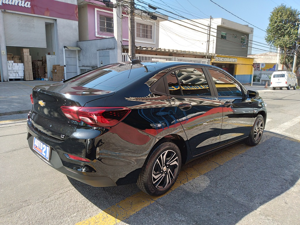 Chevrolet Onix Sedan Preto