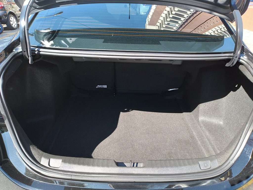 Chevrolet Onix Sedan Preto