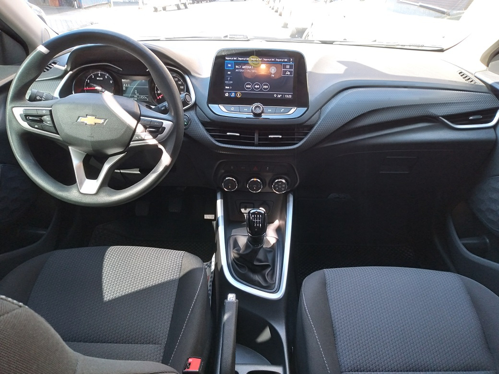Chevrolet Onix Sedan Preto