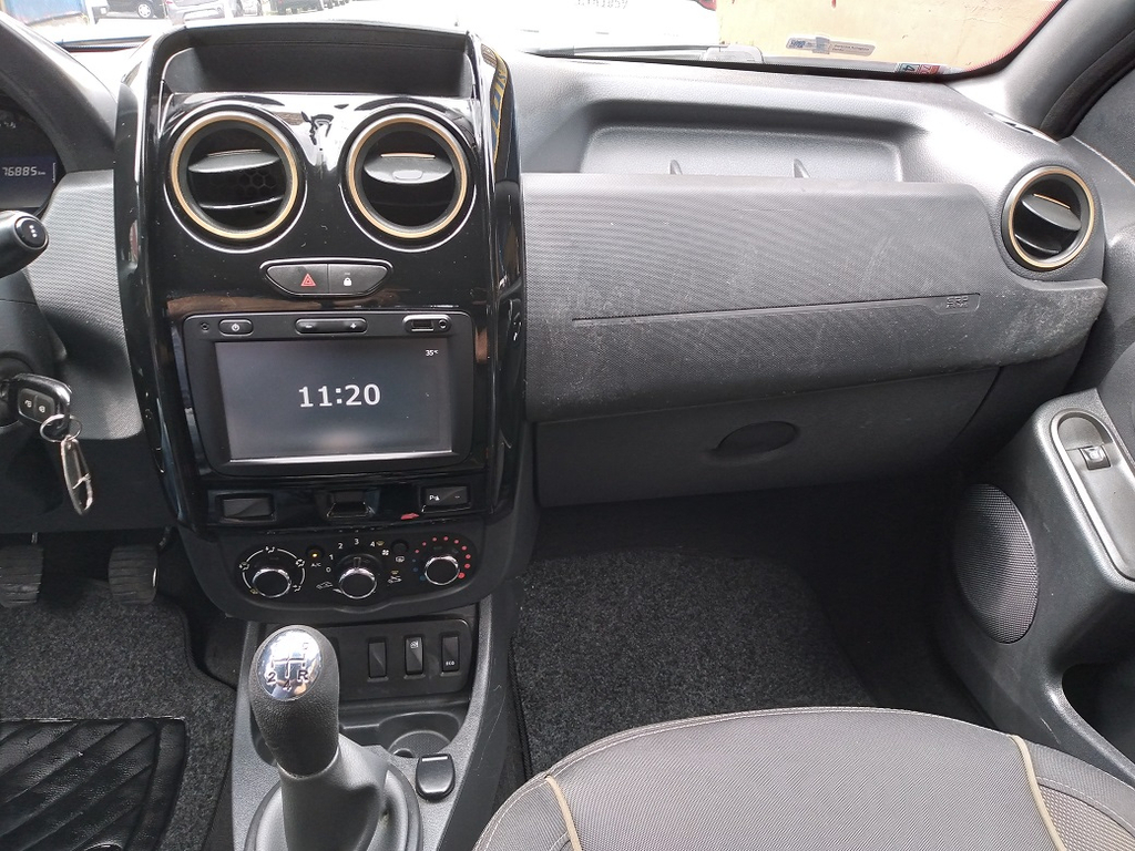 Renault Duster Prata