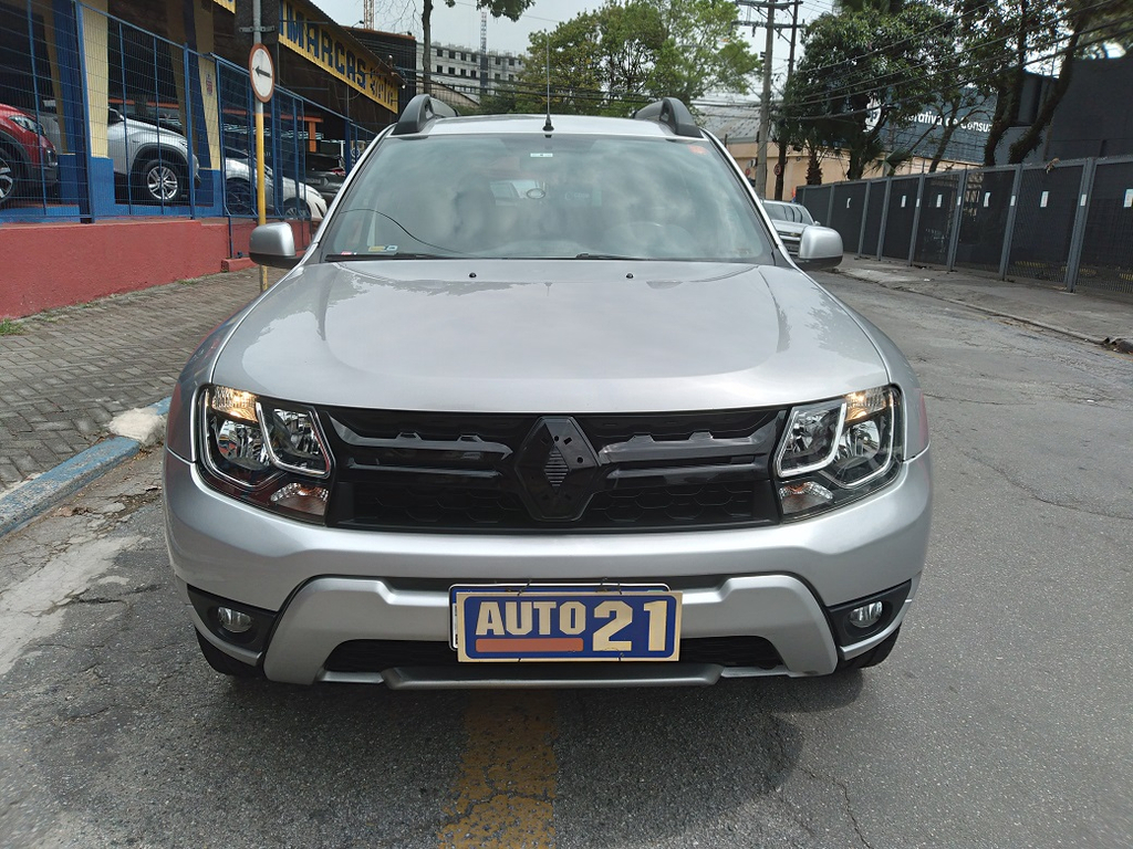 Renault Duster Prata
