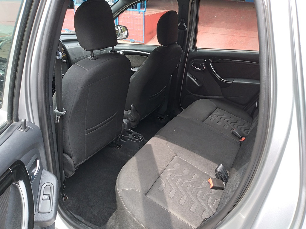 Renault Duster Prata