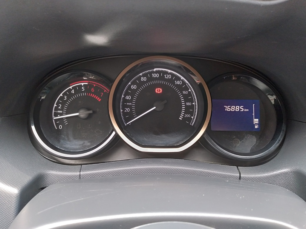 Renault Duster Prata