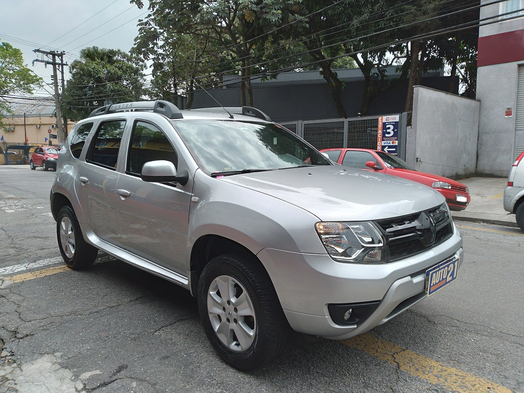 Renault Duster Prata