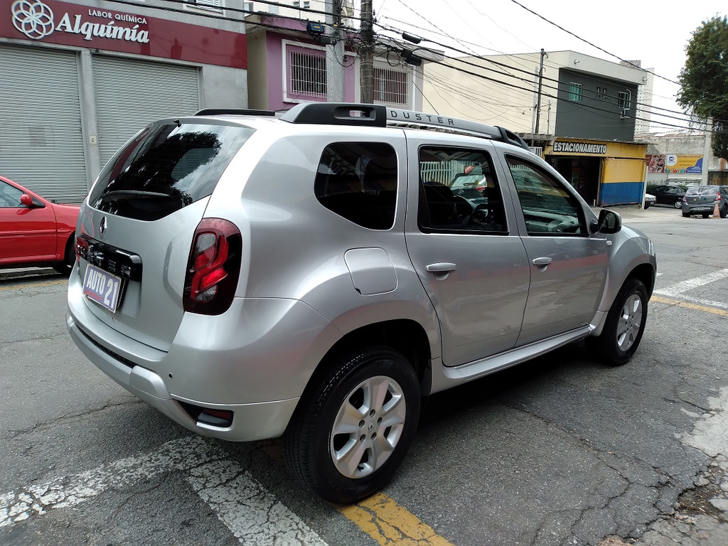 Renault Duster Prata