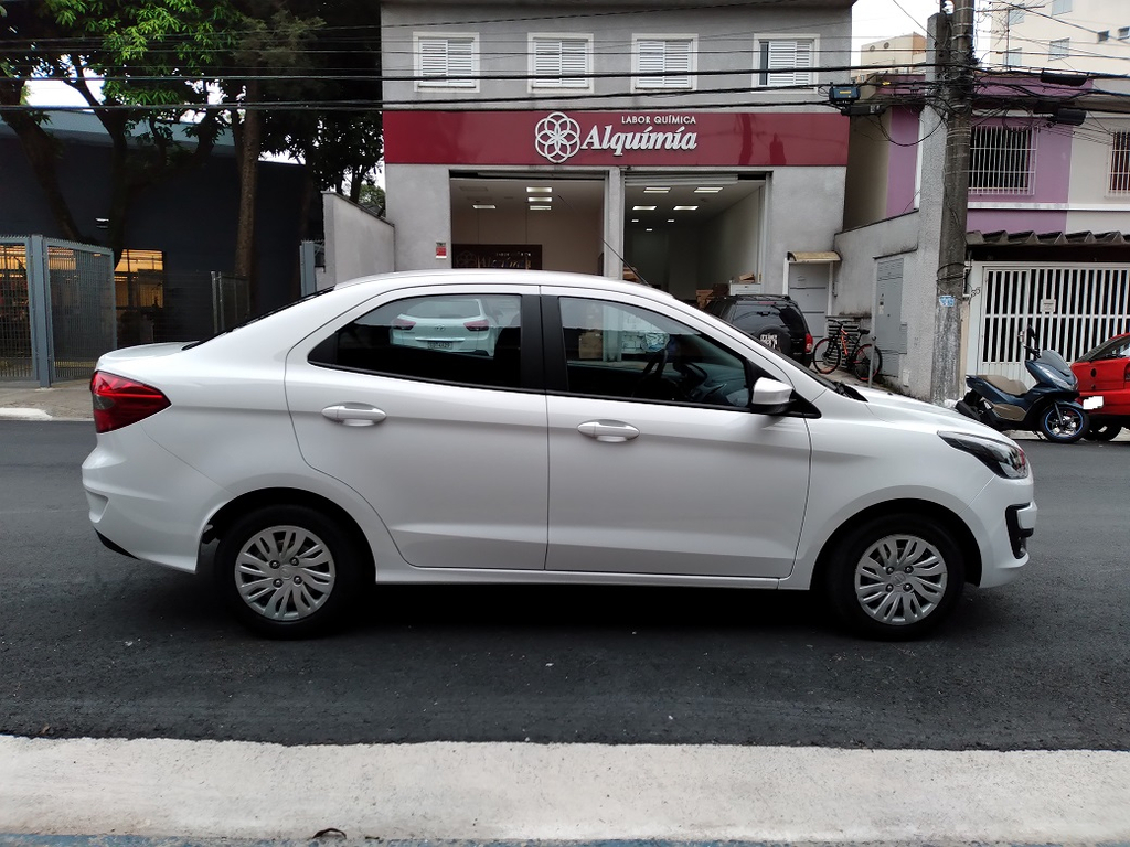 Ford Ka Sedan Branco