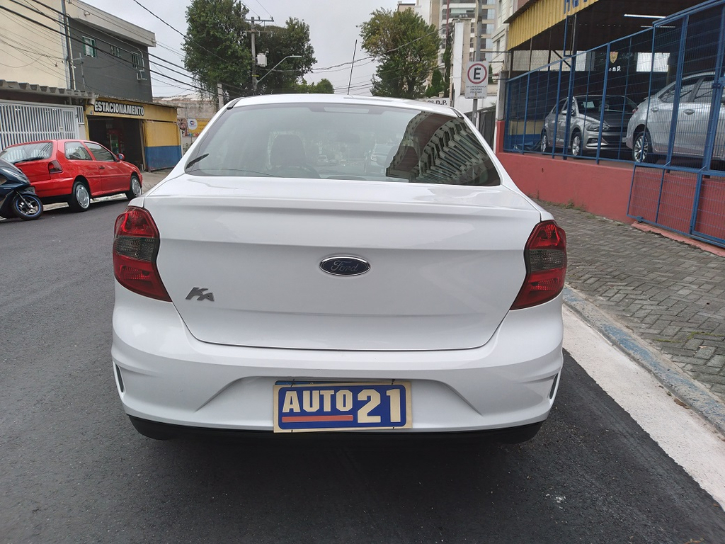 Ford Ka Sedan Branco