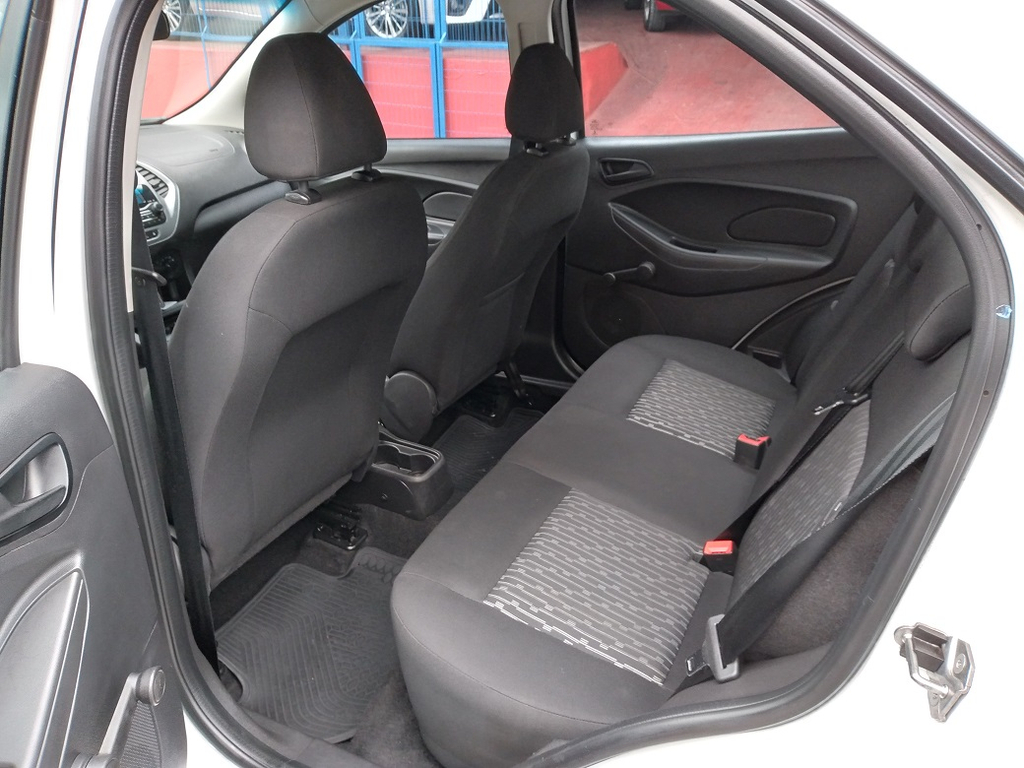 Ford Ka Sedan Branco