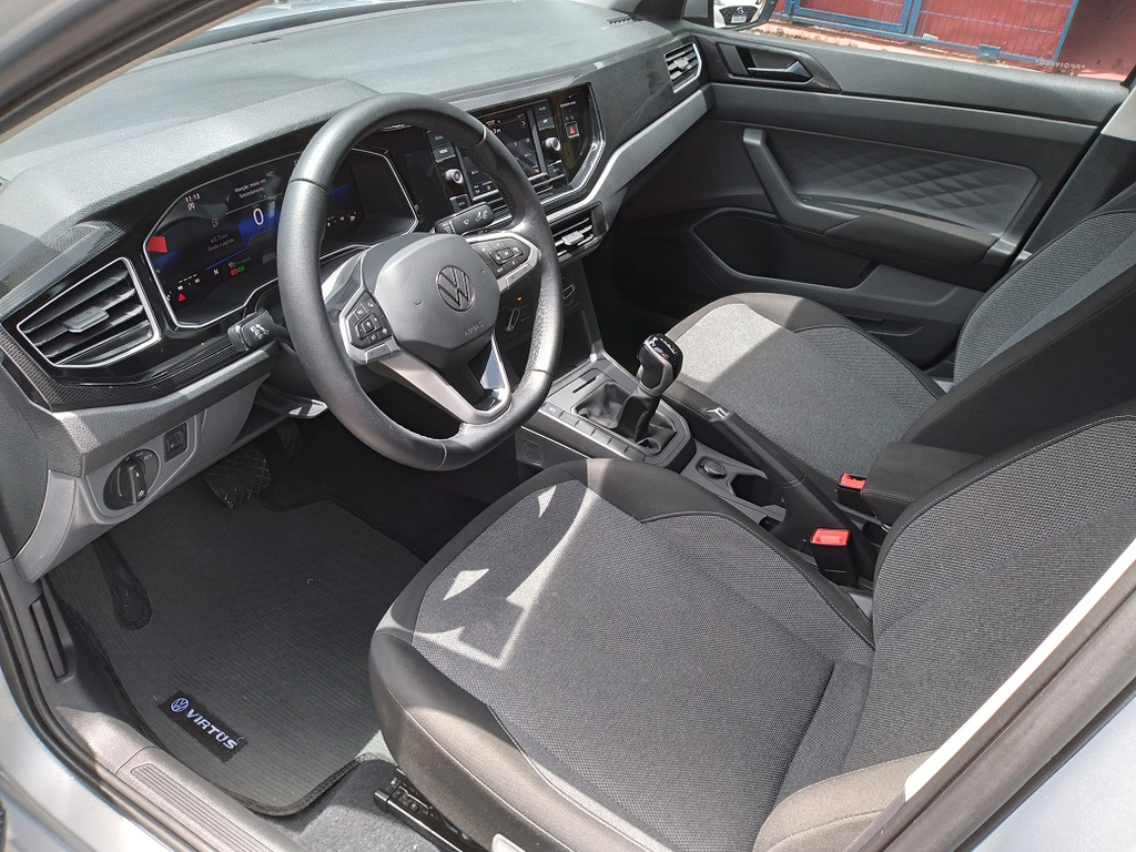 Volkswagen Virtus Prata