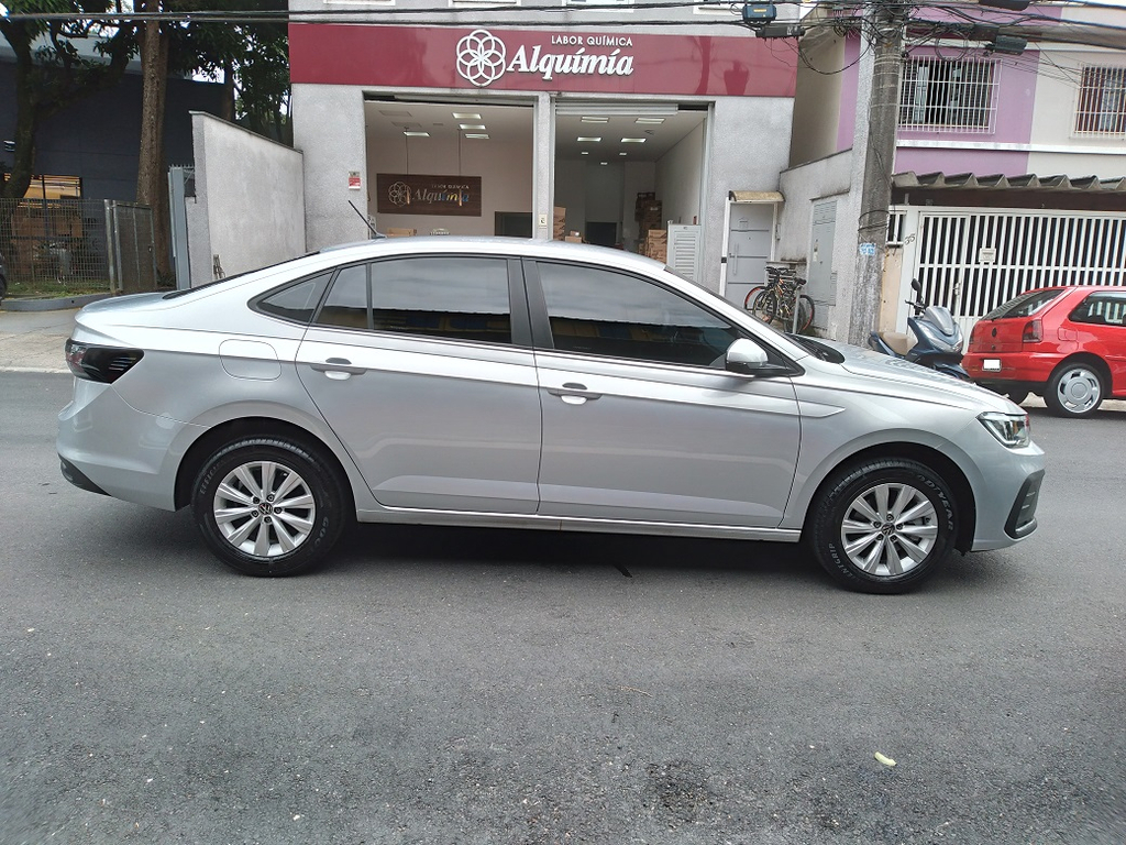 Volkswagen Virtus Prata