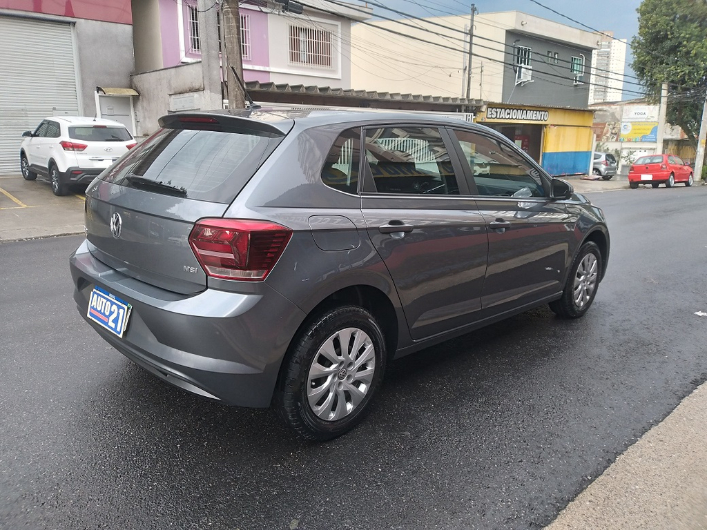 Volkswagen Polo Cinza