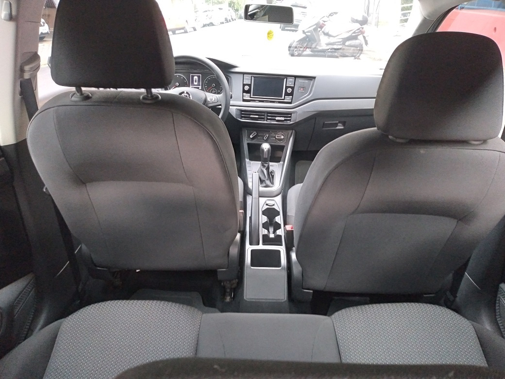 Volkswagen Polo Cinza
