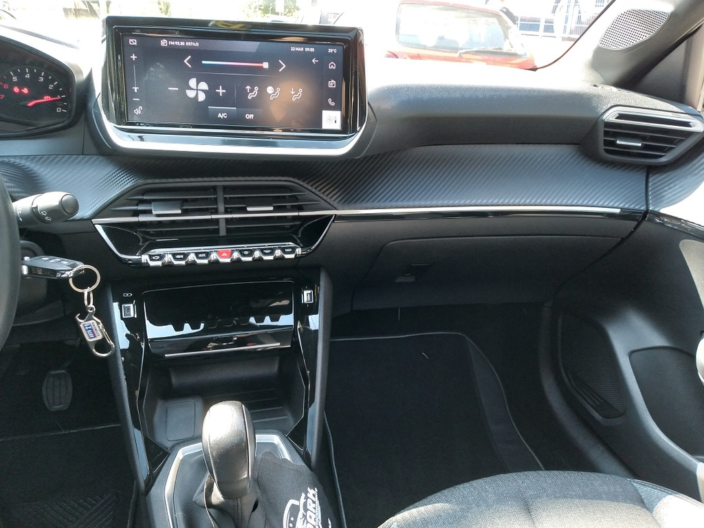 Peugeot 208 Branco
