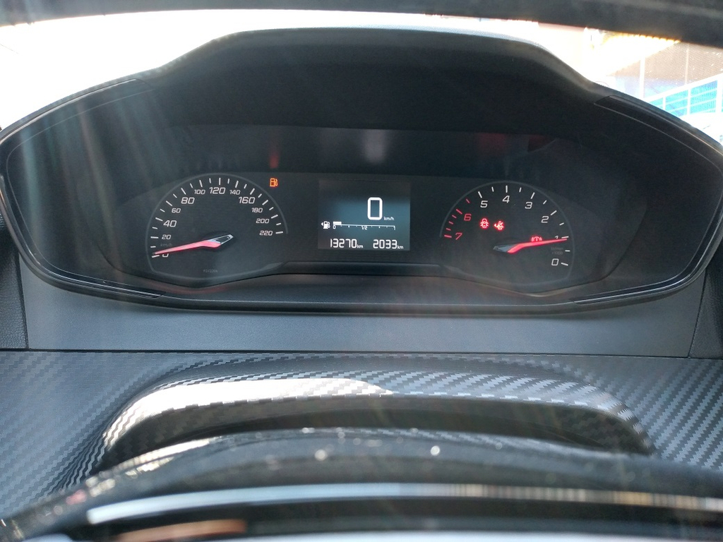 Peugeot 208 Branco