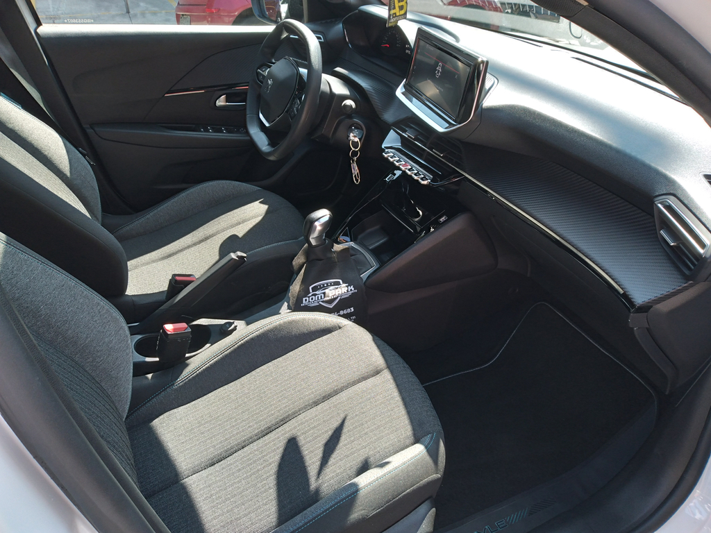 Peugeot 208 Branco