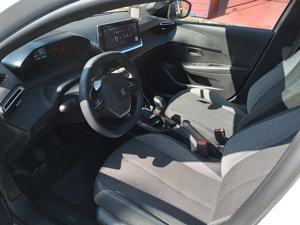 Peugeot 208 Branco