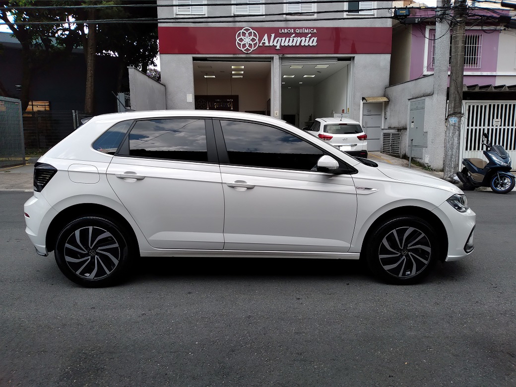 Volkswagen Polo Branco