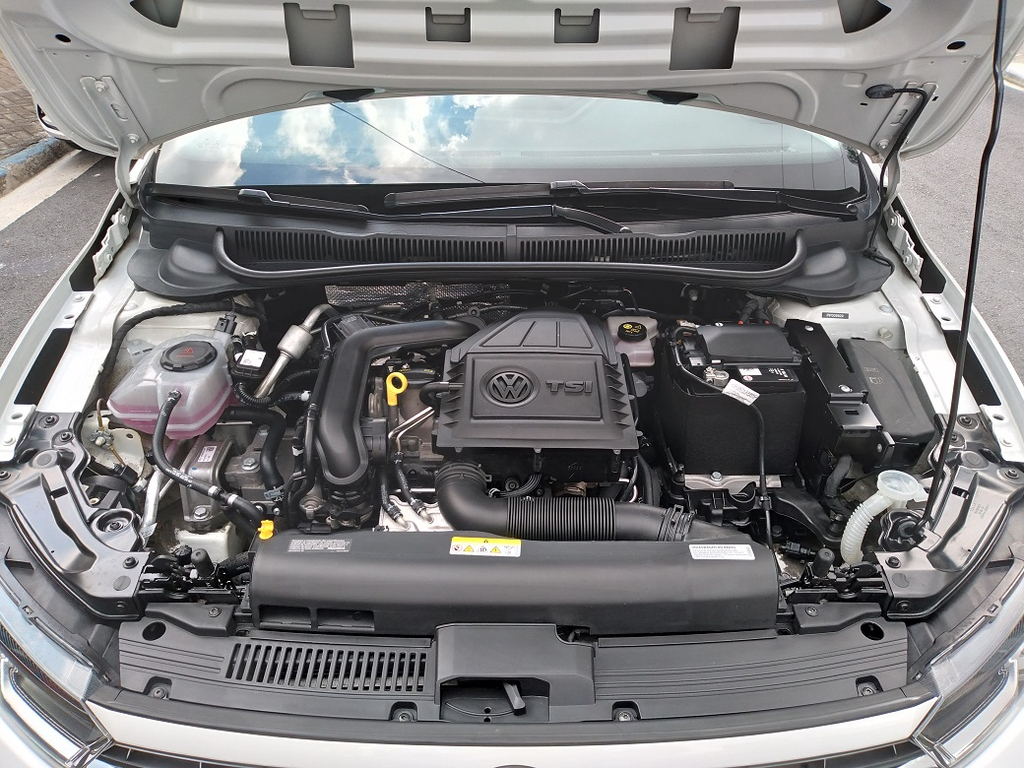 Volkswagen Polo Branco