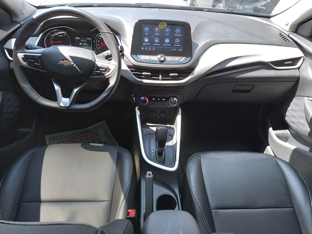 Chevrolet Onix Sedan Prata