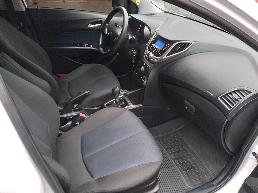 Hyundai HB20S Branco