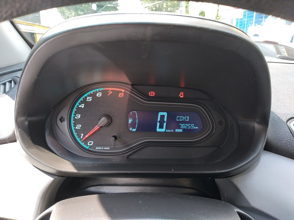 Chevrolet Onix Vermelho