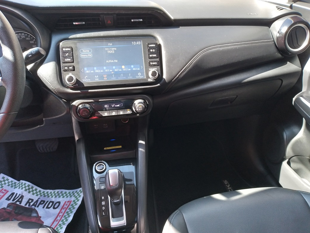 Nissan Kicks Vermelho