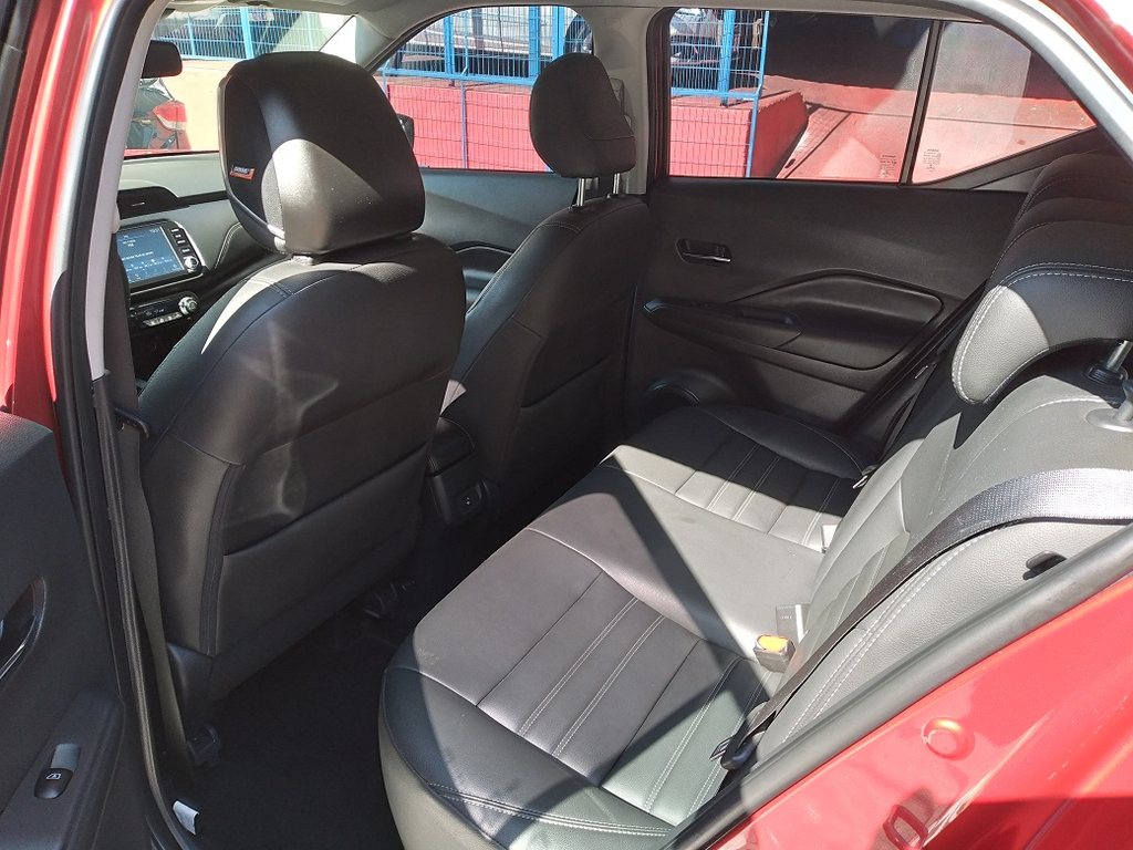 Nissan Kicks Vermelho