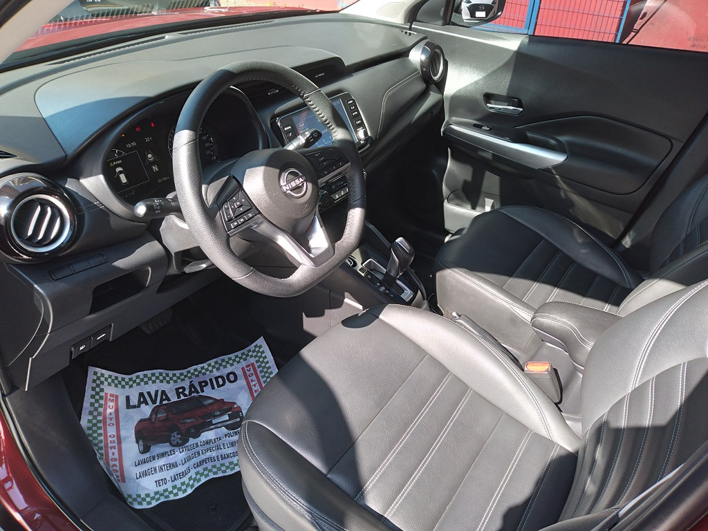 Nissan Kicks Vermelho