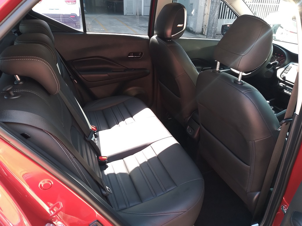 Nissan Kicks Vermelho