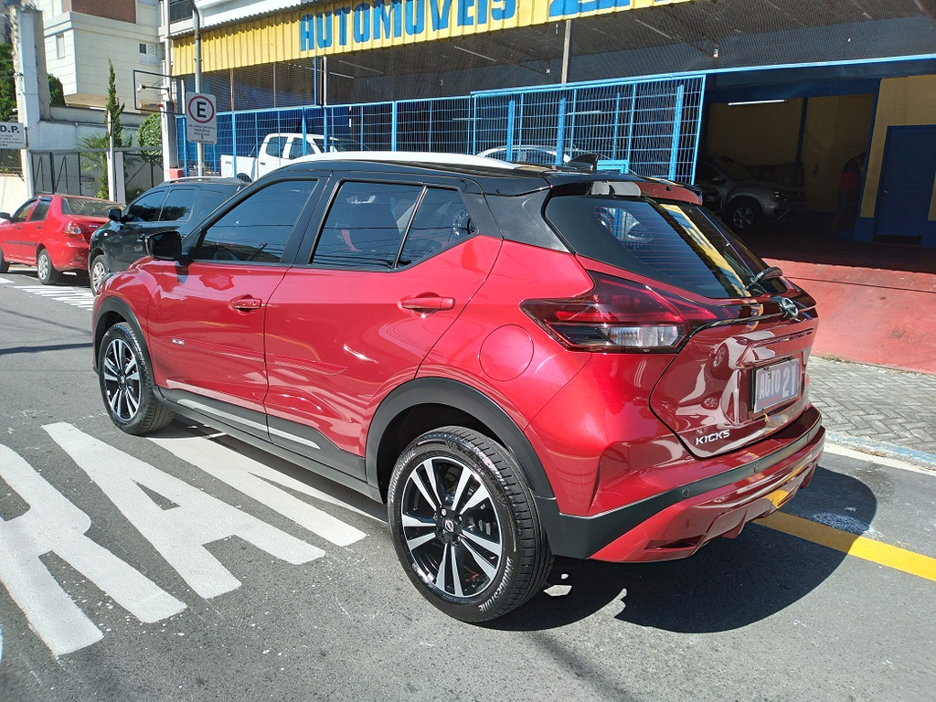 Nissan Kicks Vermelho