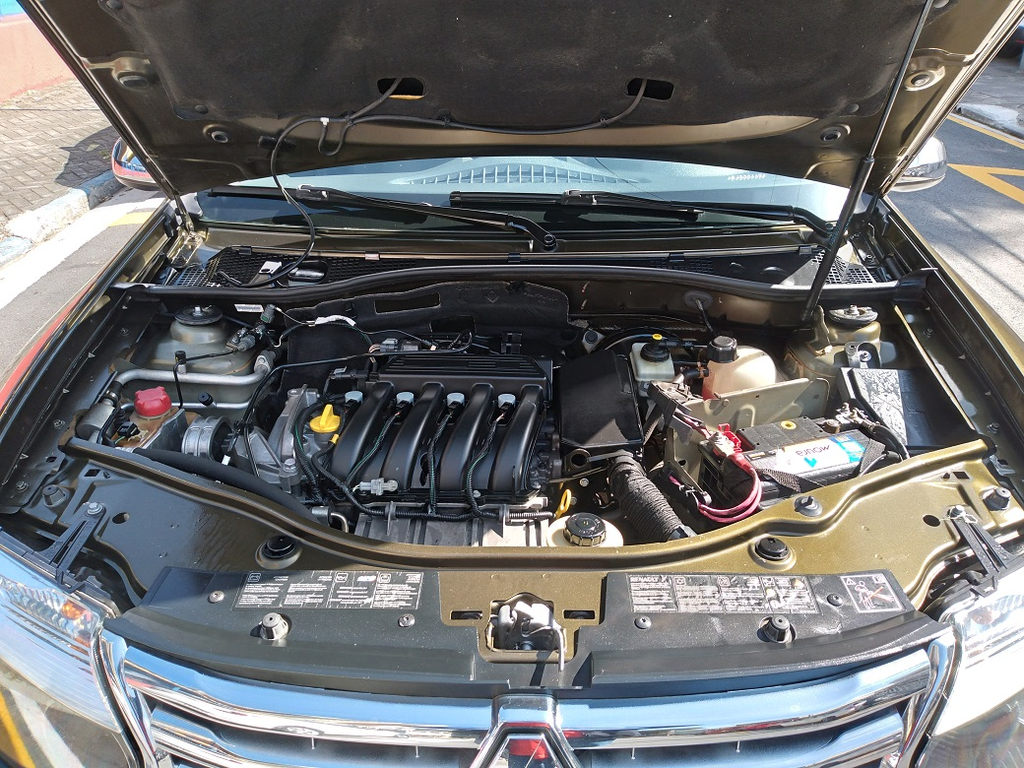 Renault Duster Verde