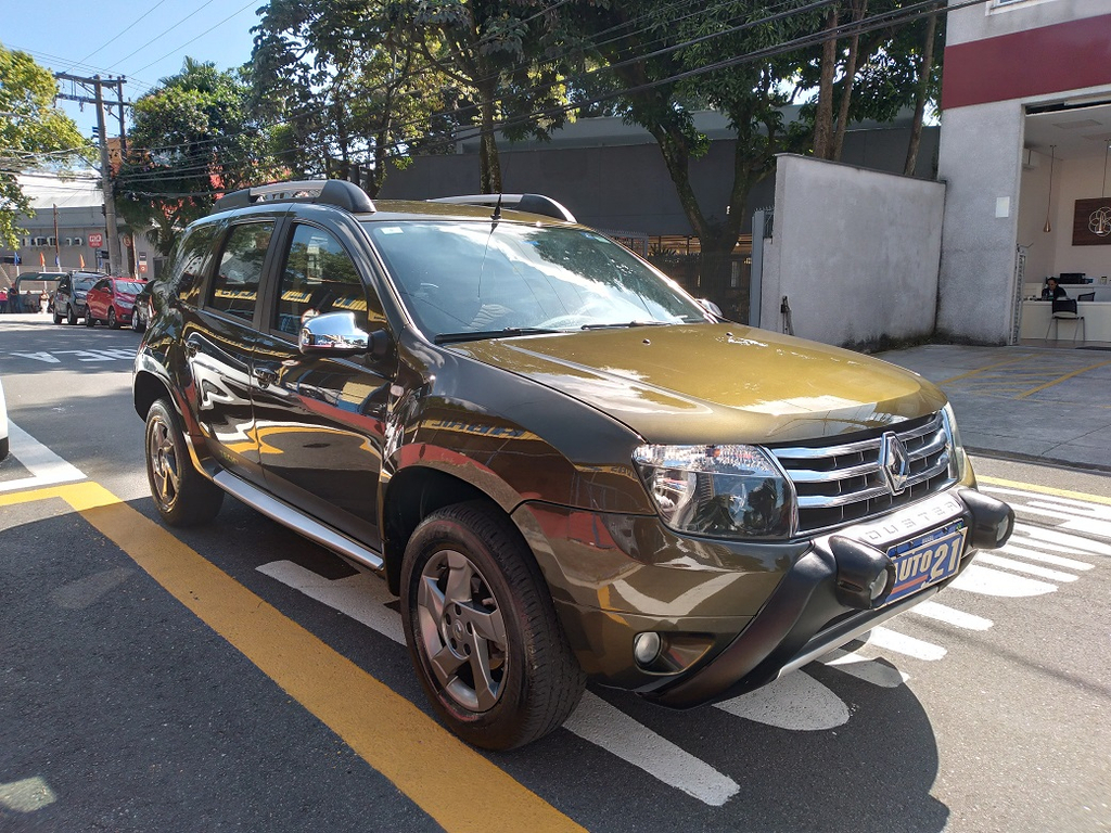 Renault Duster Verde