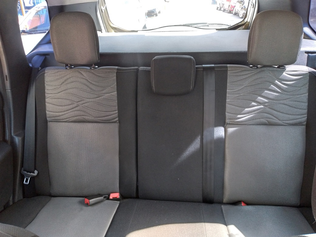 Renault Duster Verde