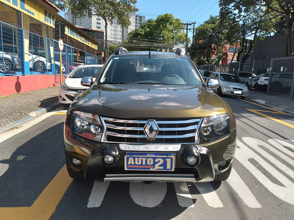 Renault Duster Verde
