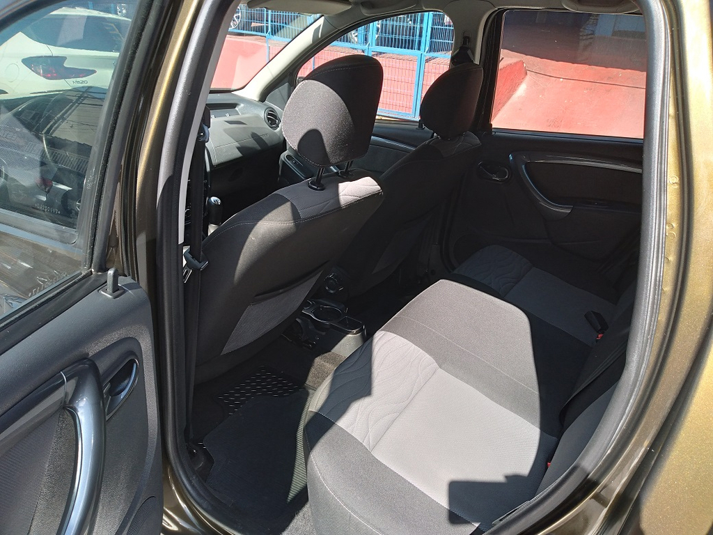 Renault Duster Verde